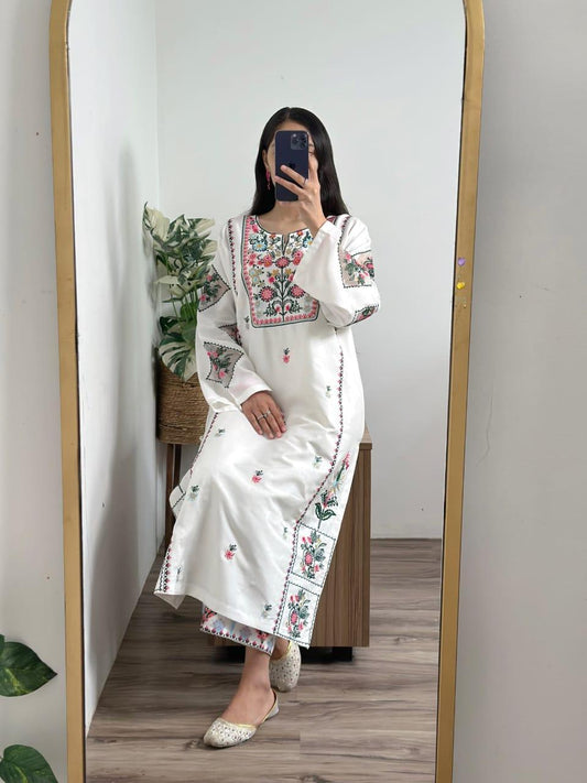 2PC ELEGANT stitched embroidered